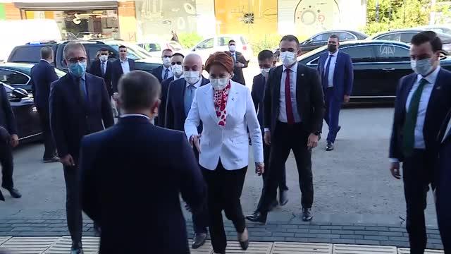 Akşener, Gelecek Partisi Genel Başkanı Davutoğlu'nu ziyaret etti