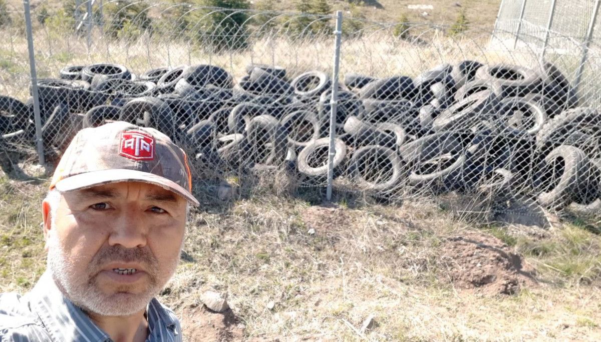 Ankara'da köpeğinin ayağını cam kesen adam, gönüllü şişe topladı