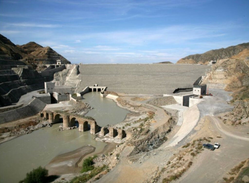 Azerbaycan ordusunun önünü kesen İran Ermenilere zaman kazandırdı