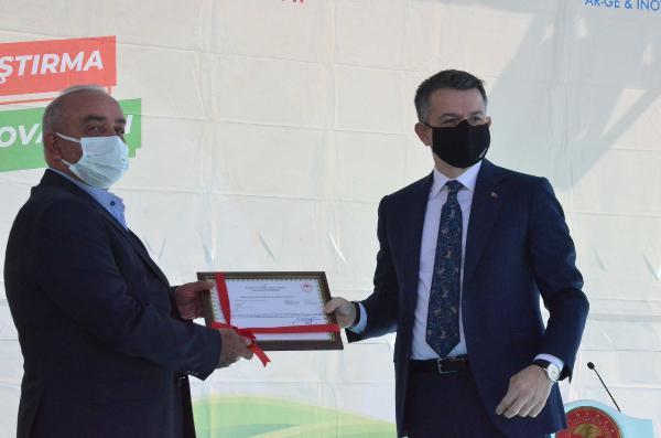 BAKAN PAKDEMİRLİ, 'ELEKTRONİK HAYVAN TAKİP SİSTEMİ'Nİ TANITTI