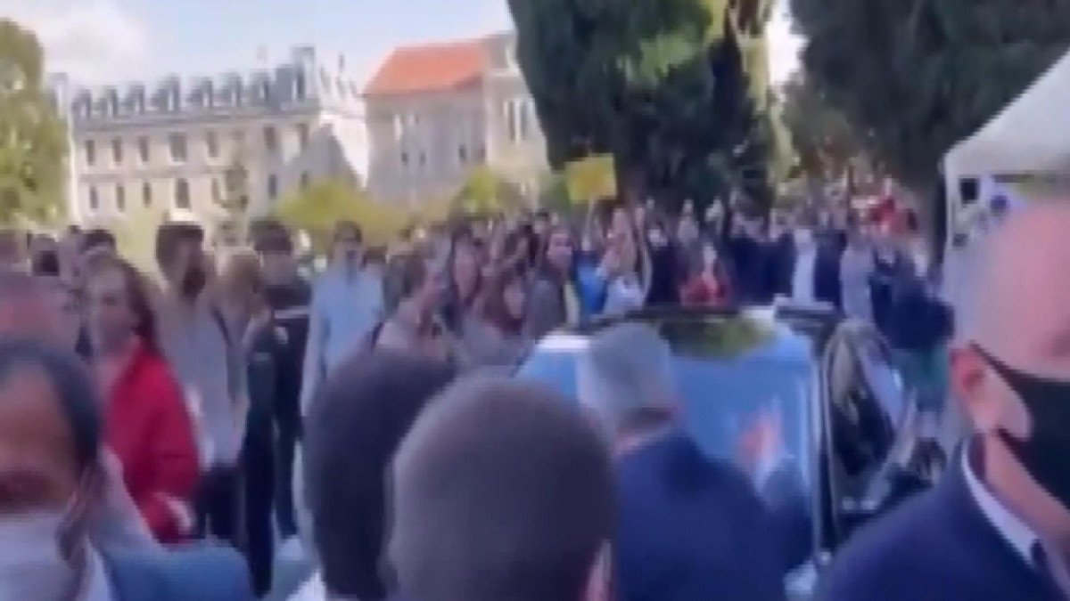 Boğaziçi Üniversitesi'nde 10 kişi gözaltına alındı