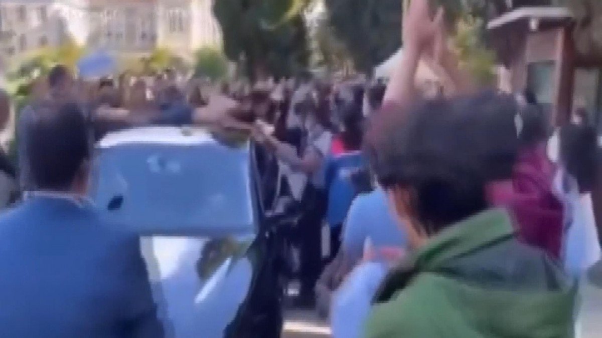 Boğaziçi Üniversitesi'nde 10 kişi gözaltına alındı