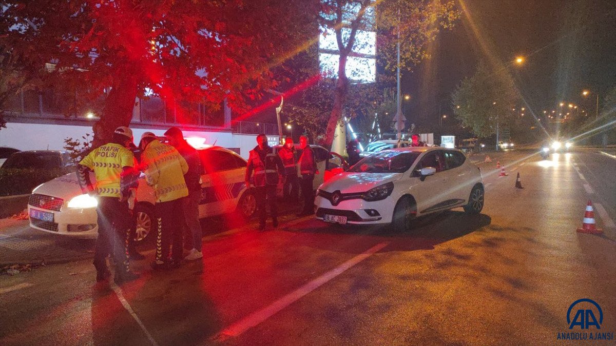 Bursa'da 300 polisi ve drone ile asayiş uygulaması yapıldı