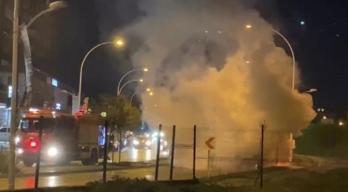 Bursa'da seyir halindeki otomobil alev topuna döndü