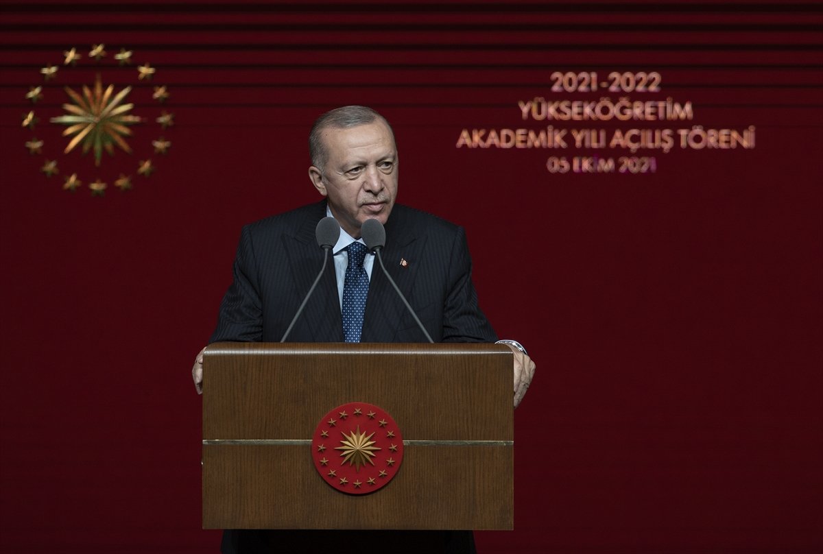 Cumhurbaşkanı Erdoğan: Okullarda kapanma düşünmüyoruz
