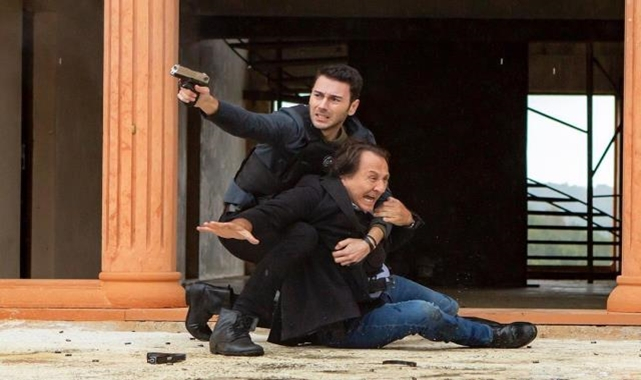 Dizide Ali karakterini oynayan Alp Korkmaz kadrodan ayrıldı