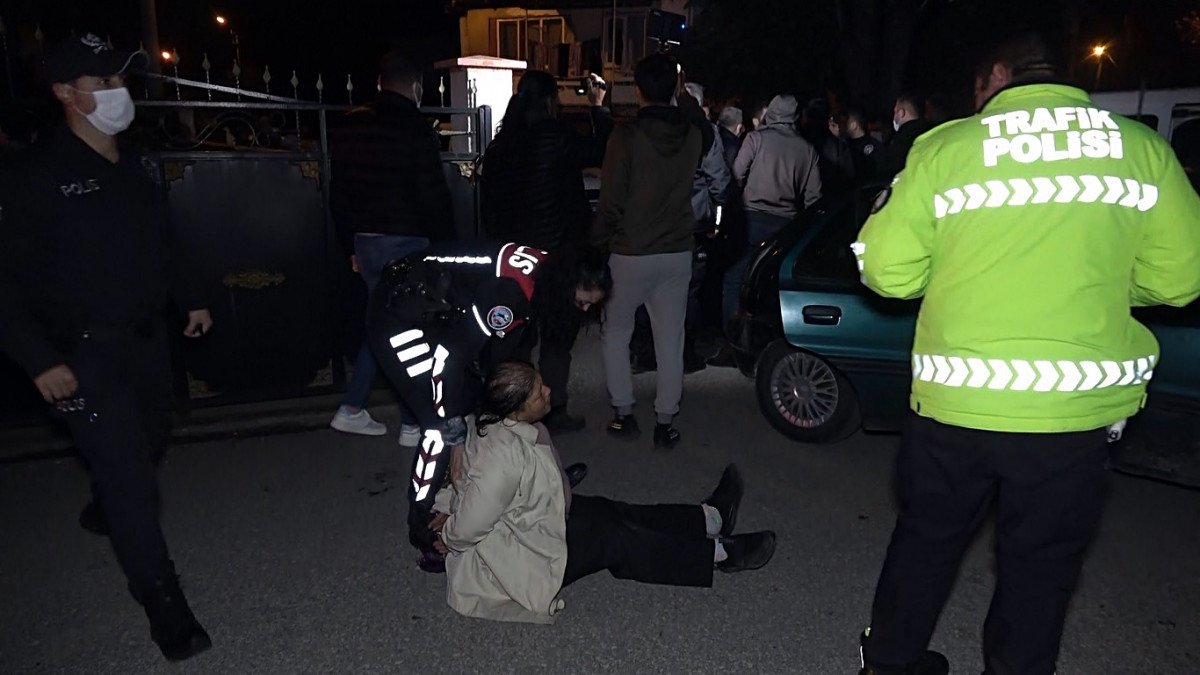 Dur İhtarına Uymadılar ; Kaçışları 5 Km Sürdü. 2'si Kadın 4 kişi Yakalandı!