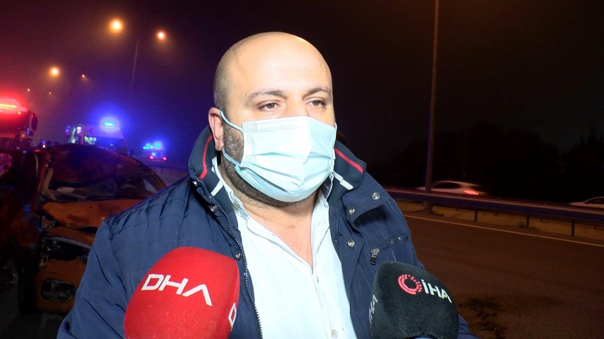 Eyüpsultan'da taksi ata çarptı