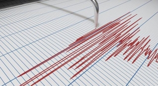 Girit'te 6,2 büyüklüğünde deprem meydana geldi