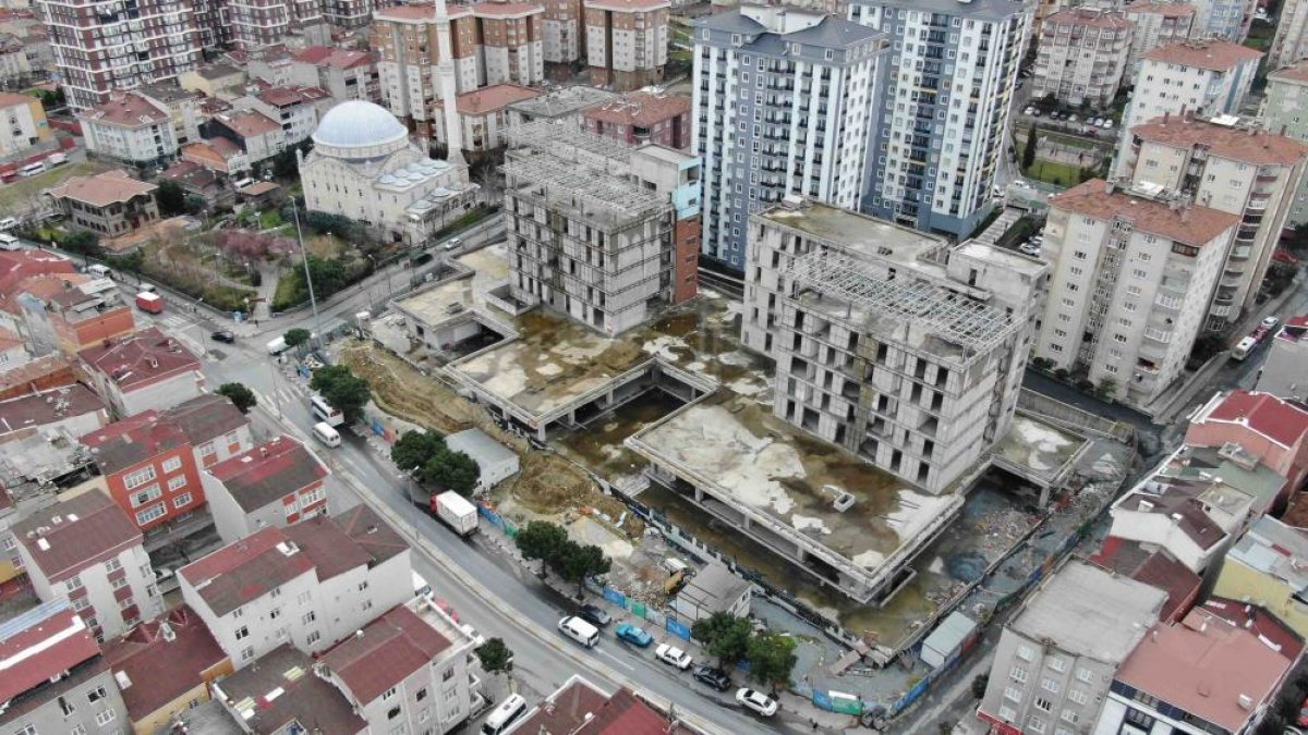 İBB Bağcılar'daki öğrenci yurdunu 2,5 yıldır tamamlamadı