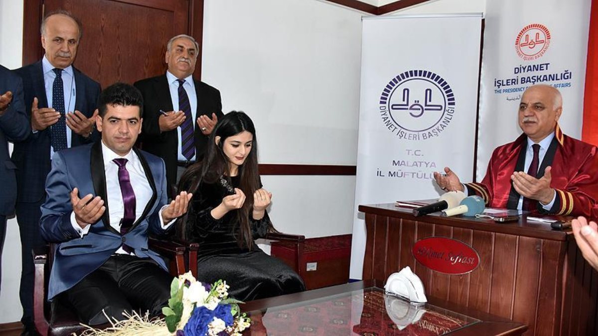 İl ve ilçe müftülüklerinde, 4 yıl içinde 38 bin 53 resmi nikah kıyıldı