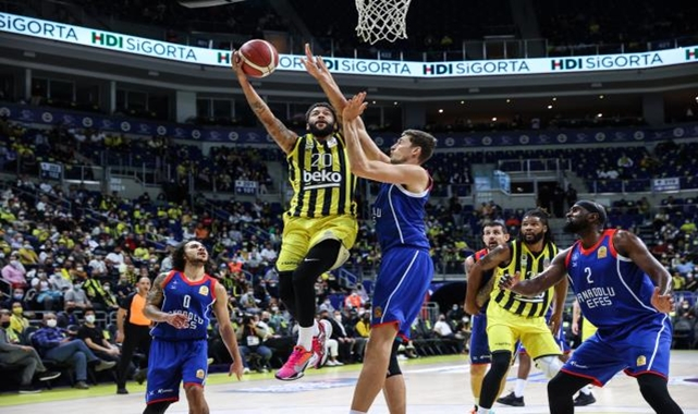ING Basketbol Süper Ligi'nde Fenerbahçe Beko Anadolu Efes'i 90-68 yenerek 4'te 4 yaptı