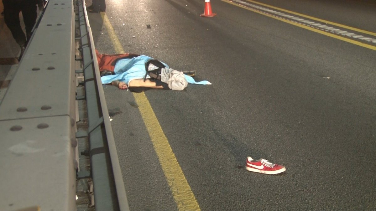 İstanbul'da ticari taksinin çarptığı yaya hayatını kaybetti