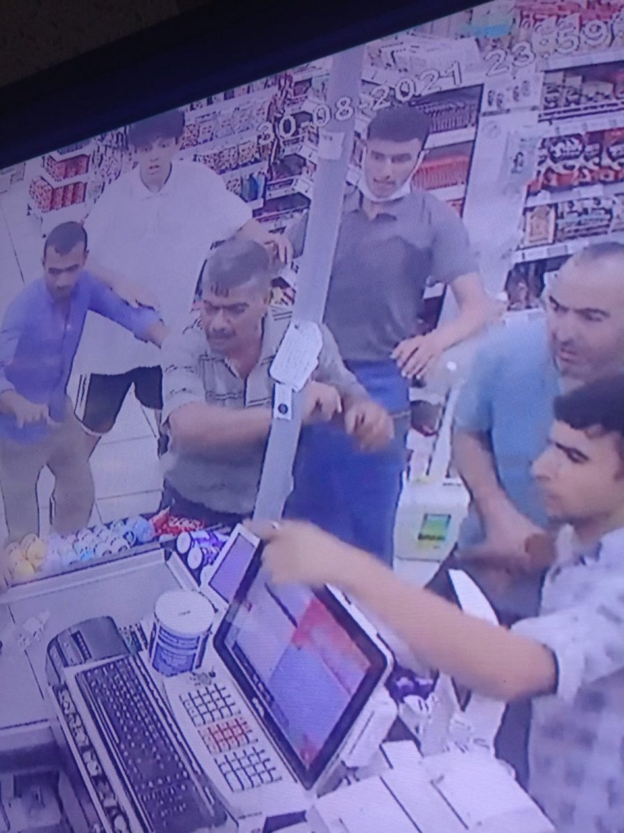 Kağıthane'de sopa ve dubalı market baskını