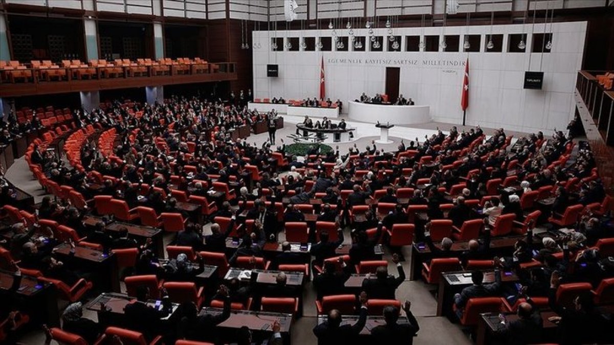 Meclis 64 maddelik vergi paketiyle çalışmalarına başlıyor