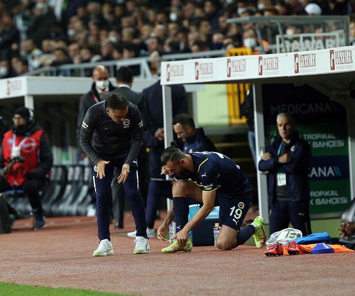 "Pereira ile olmaz" Fanatik yazarları Konyaspor - Fenerbahçe maçını değerlendirdi...