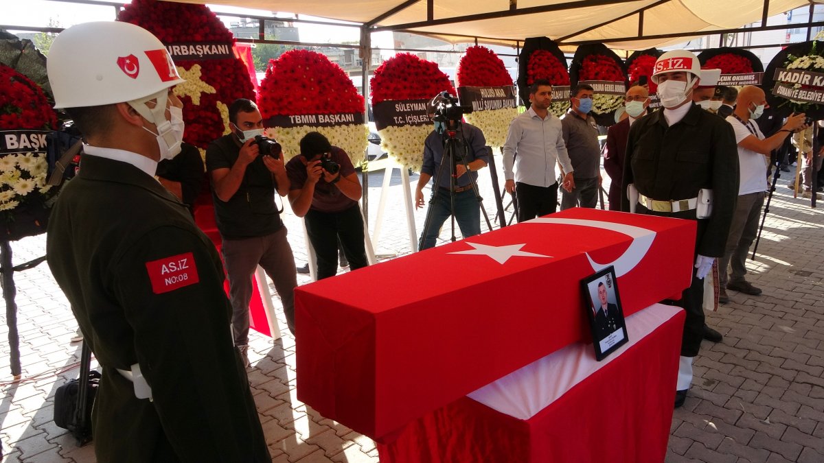 Şehit Yunus Emre Yalman, son yolculuğuna uğurlandı