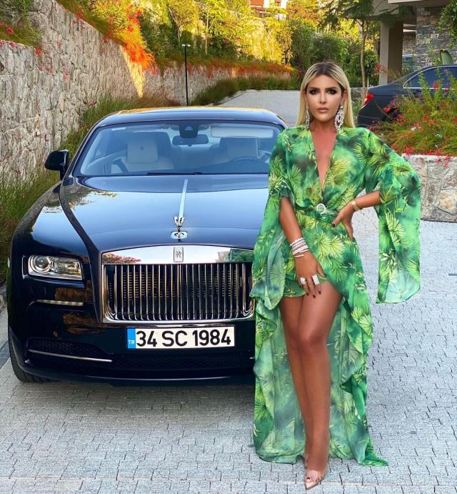 Selin Ciğerci, Show TV'de yayınlanacak moda programında jüri üyeliği yapacak