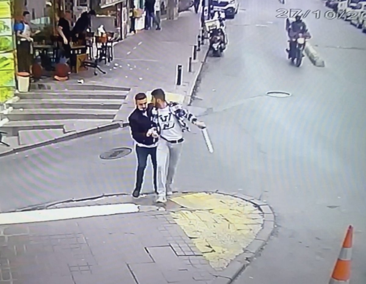 Şişli'de döner bıçaklı silahlı saldırı kamerada