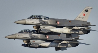 Skandal talep: Türkiye'ye F-16 vermeyin