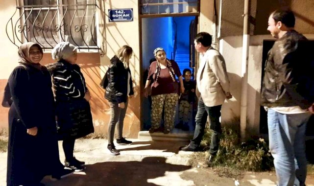 'Çalınmadık kapı, sıkılmadık el bırakmayacağız' diyen AK Parti Edremit İlçe Başkanı Umutlu, teşkilat yöneticilerinin her gün sahada olduğunu söyledi