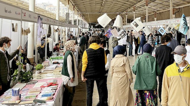 Dergiler  heyecanını  kaybetmedi