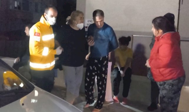 Edirne'de oturdukları bina yanmaya başlayınca camdan atladılar