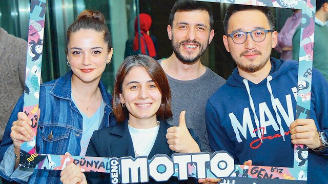 Gençlerin yeni ‘Motto'su: Önümüzdeki hafta raflarda