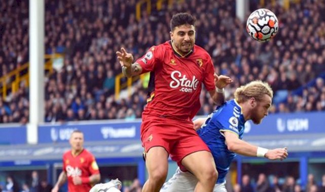 Takım arkadaşları sanki Ozan'ın oyundan çıkmasını beklemiş! Watford, deplasmanda Everton'ı farka boğdu