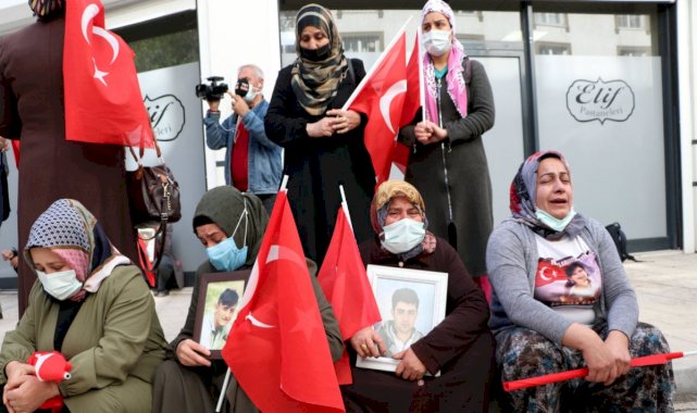 Van’da HDP’liler, ailelerin sesini müzikle bastırmaya çalıştı