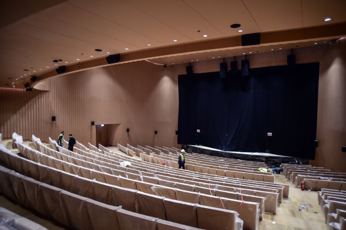 Taksim'deki AKM'nin, açılışa yakın son hali görüntülendi