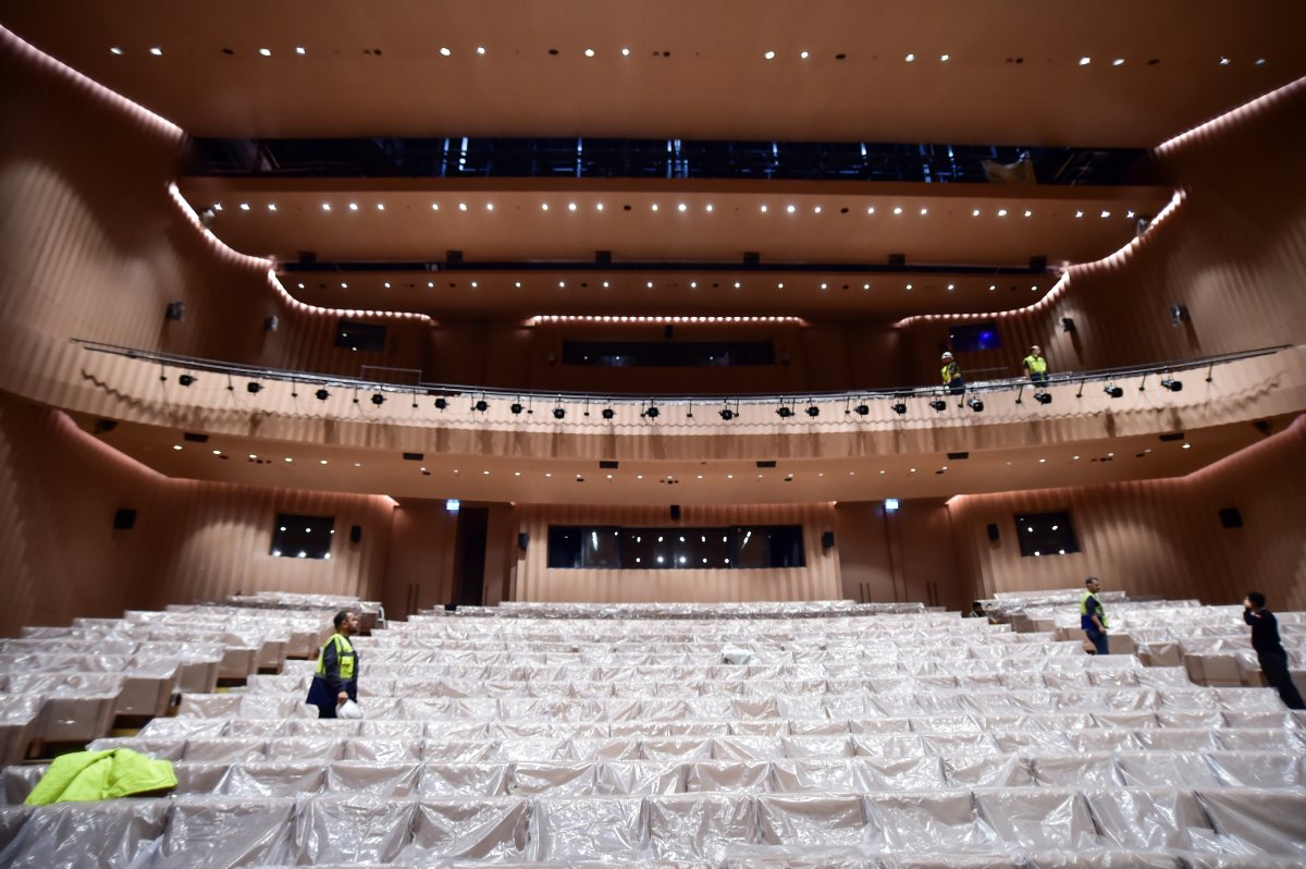 Taksim'deki AKM'nin, açılışa yakın son hali görüntülendi