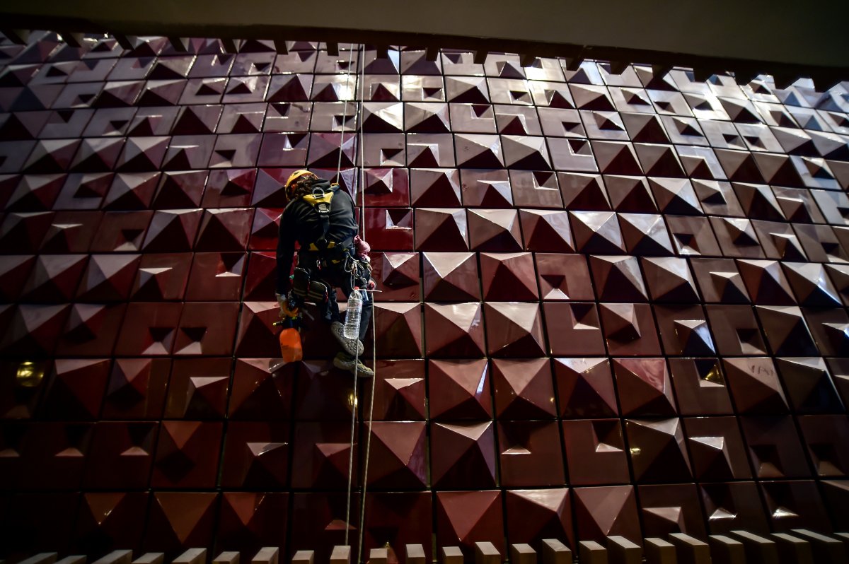 Taksim'deki AKM'nin, açılışa yakın son hali görüntülendi