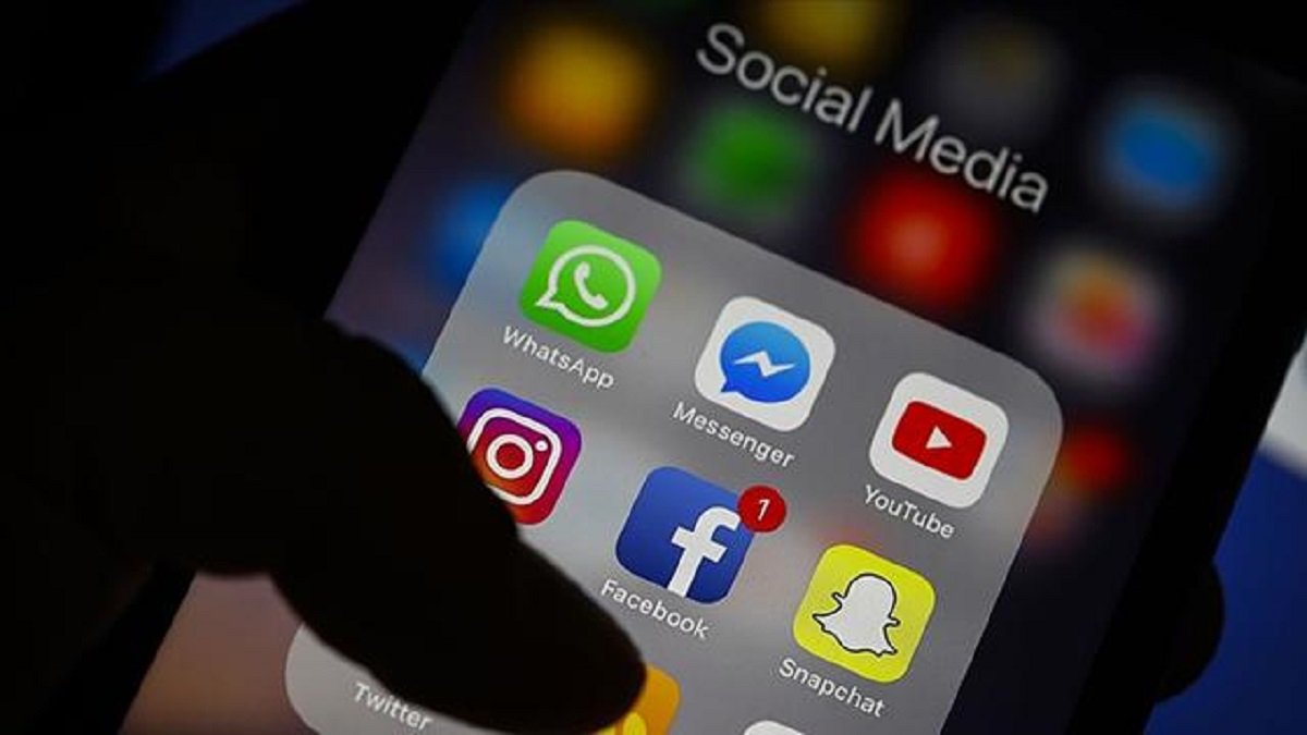 WhatsApp, Instagram ve Facebook çöktü mü, neden açılmıyor? Kullanıcılar Twitter&#039;a akın etti!