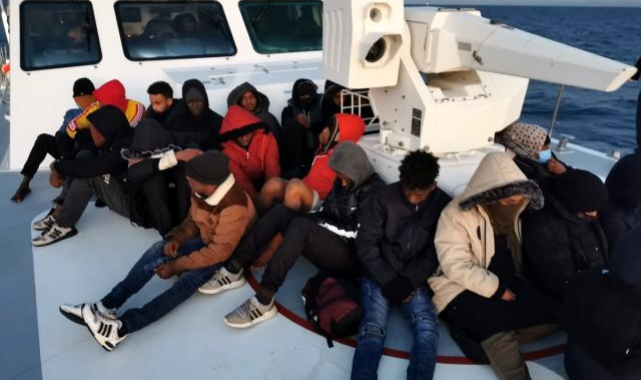 Yunanlılar Tarafından Ölüme Terk Edilen Göçmenlere Türk Desteği!