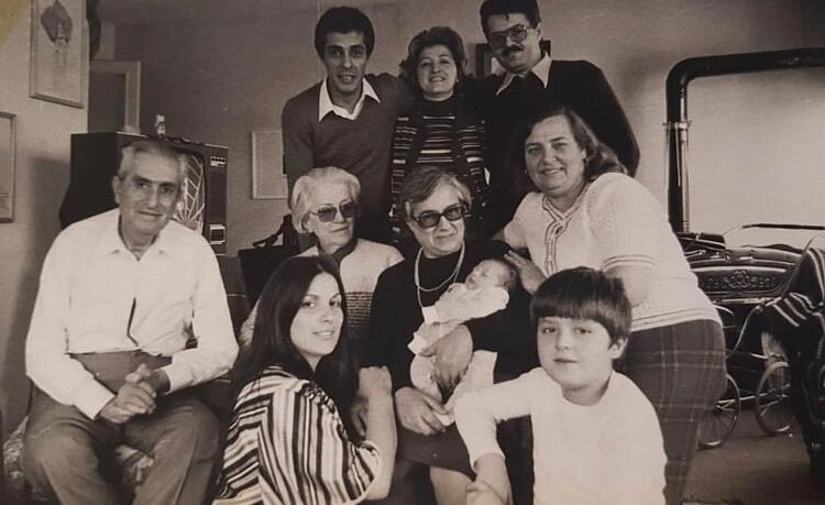 25 yıl evvel aynı karede artık aynı sette