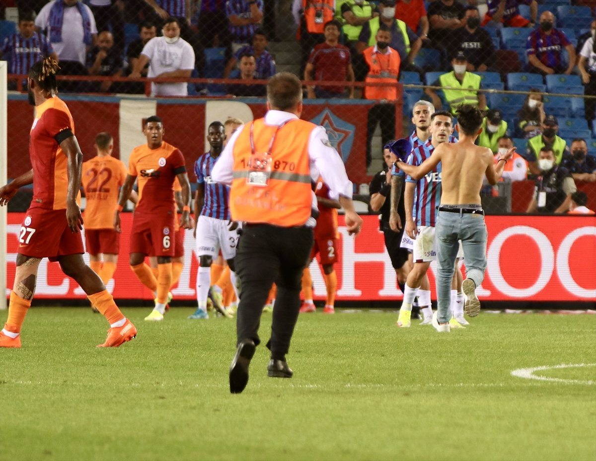 Abdulkadir Ömür performansıyla göz dolduruyor