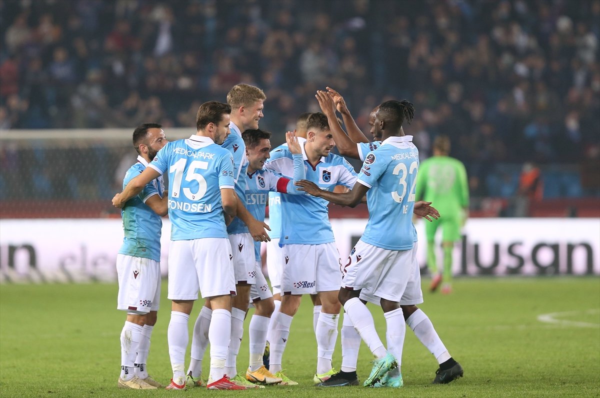 Abdullah Avcı: Harika gidiyoruz ama daha 25 hafta var