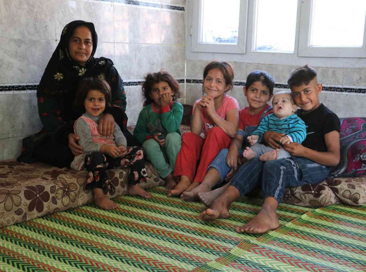 Adana'da eşinin terk ettiği kadına devlet sahip çıktı