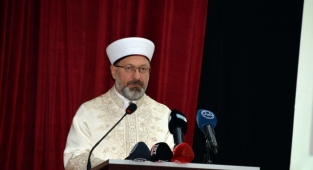 Ali Erbaş: 7 kıtada İslam medeniyetinin çok güçlü izleri vardır