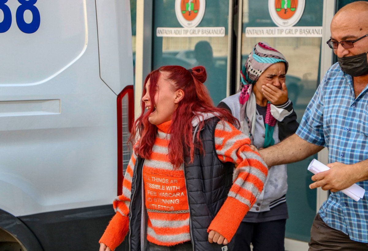 Antalya'da babasının döverek öldürdüğü minik Elif’in cenazesi teslim edildi