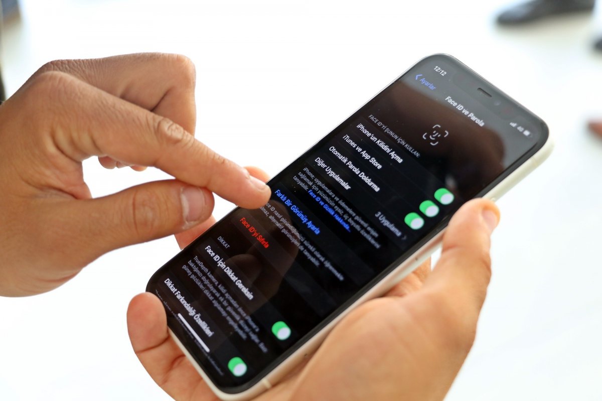 Antalya'da yüz tanıma kilidi kardeşleri ayırt edemiyor