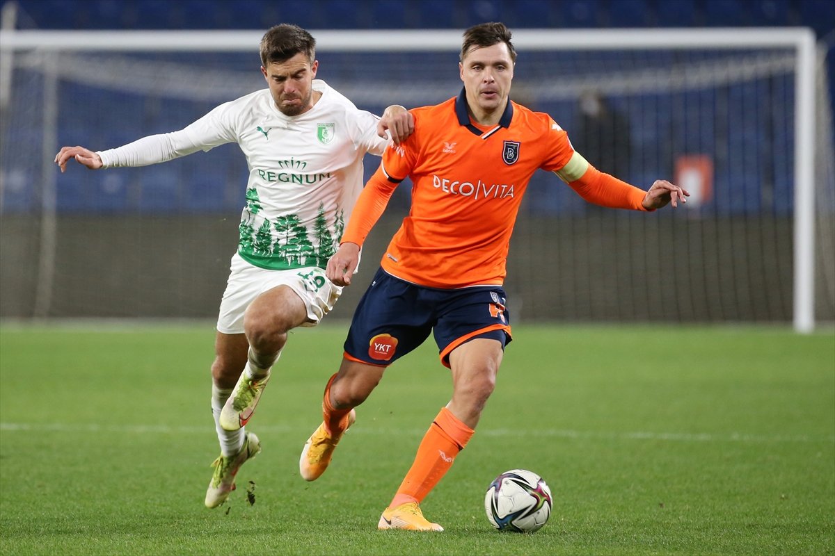 Başakşehir Ziraat Türkiye Kupası'nda Bodrumspor'a elendi