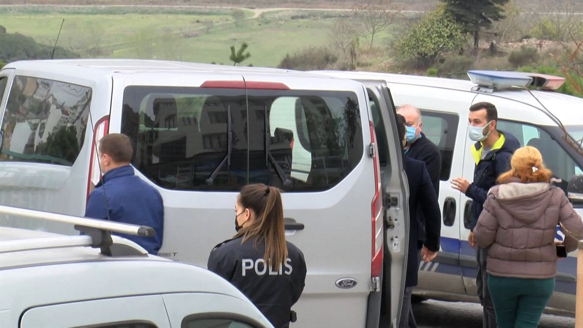 Başakşehir'de 4 aylık cenin, çarşafa sarılı halde bulundu