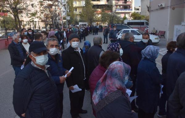 Bulgaristan'daki cumhurbaşkanlığı seçimine İzmir'den yoğun katılım