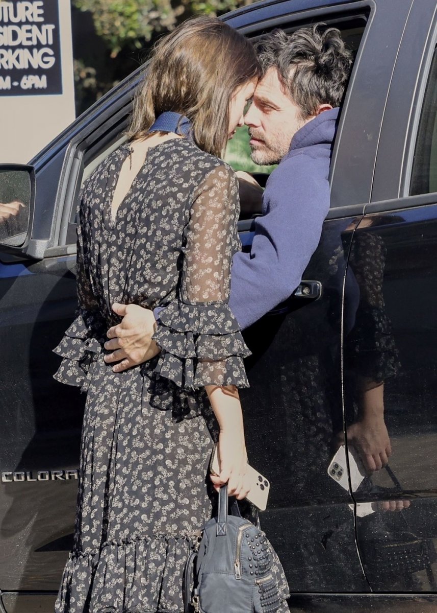 Casey Affleck yeni sevgilisiyle görüntülendi