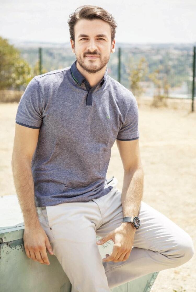 Çöpten çıkan fotoğraf Burak Özçivit'in hayatını değiştirdi