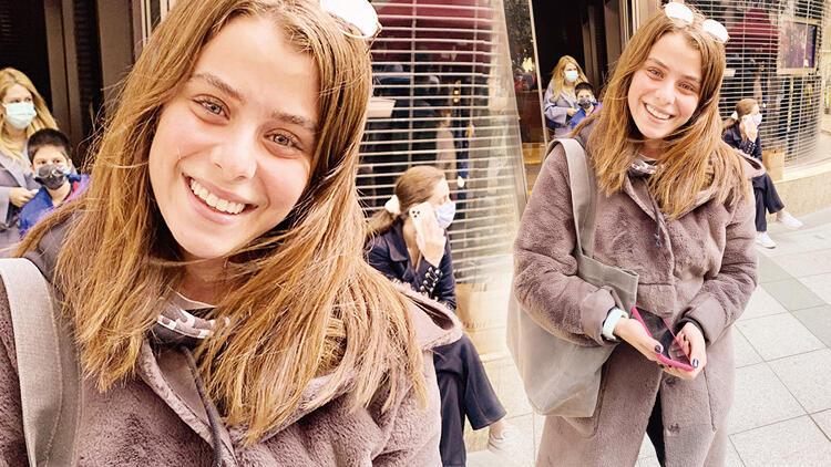 Çöpten çıkan fotoğraf Burak Özçivit'in hayatını değiştirdi