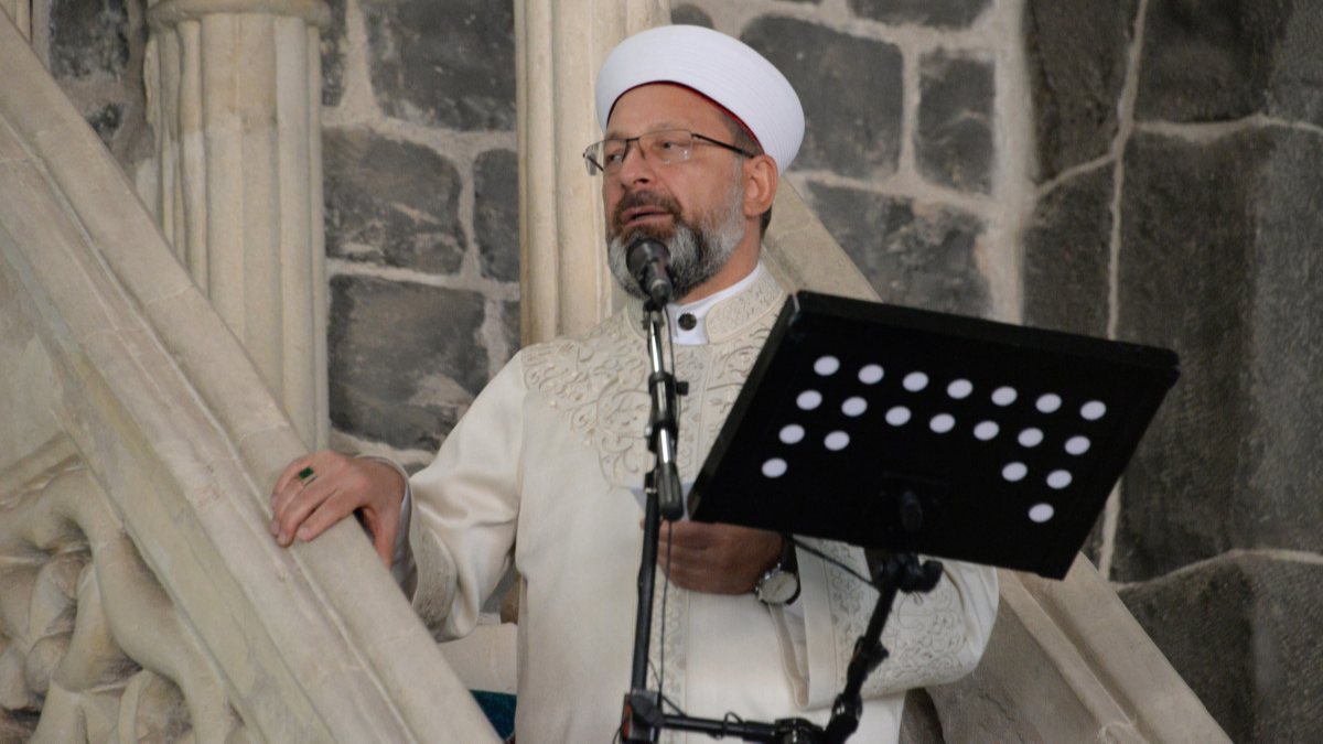 Diyanet İşleri Başkanı Ali Erbaş: İslam toplumunun yeni stratejilere ihtiyacı var