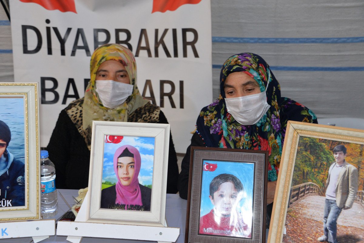 Evlat nöbetini sürdüren aileler: Ön kapı Meclis, arka kapı Kandil kapısı